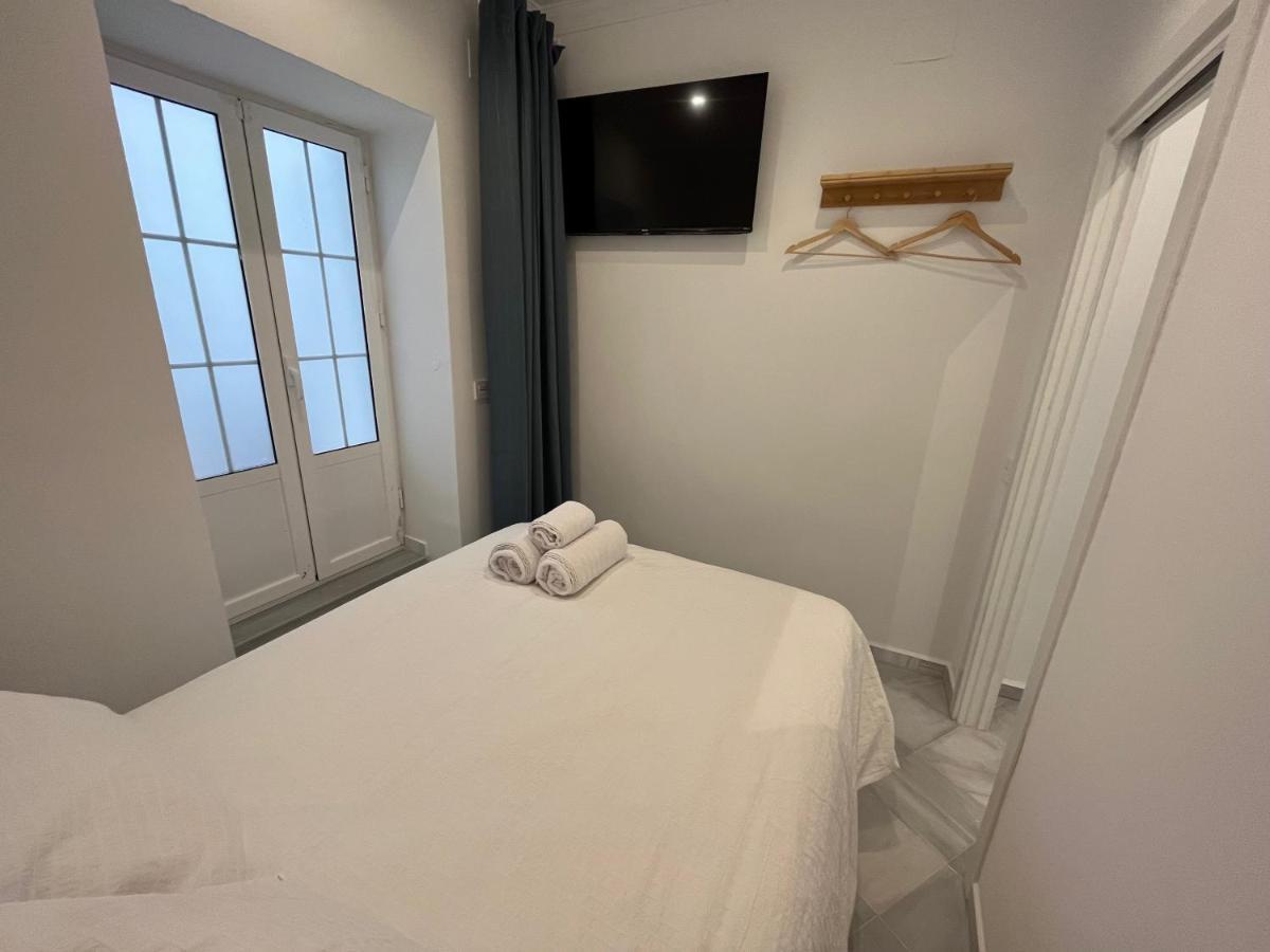 Monkeys Apartments Santa Clara Deluxe Seville Exterior photo